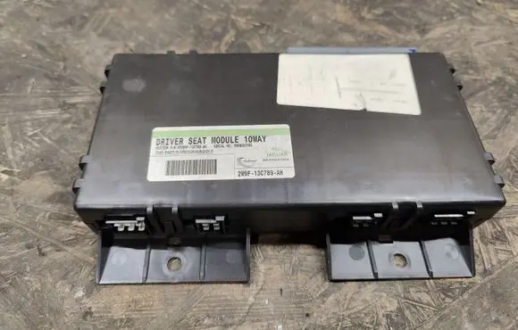 Jaguar XJ X350 Seat control module 2W9F13C789AH