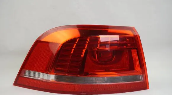 Volkswagen PASSAT B7 Rear/tail lights 3AF945207B