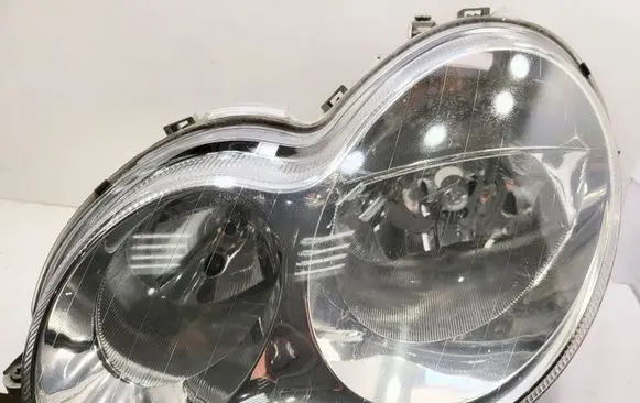 Mercedes-Benz C W203 Headlight/headlamp 0301166605
