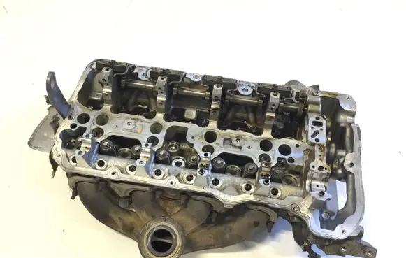 BMW 6 F12 F13 Engine head 7603475