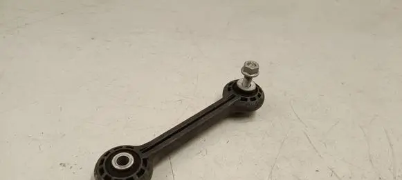 Audi A4 S4 B9 8W Front anti-roll bar/stabilizer link 8k0411317d