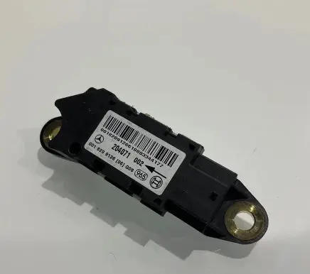 Mercedes-Benz E W211 Airbag deployment crash/impact sensor 0018209126 204071002