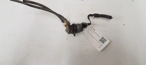 Opel Zafira B Windscreen/windshield washer pump 24439254