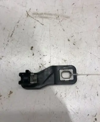 Audi Q3 8U Headlight/headlamp mounting bracket 70332