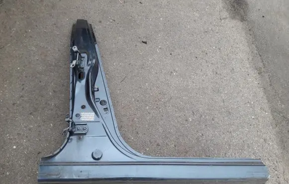 Renault Kadjar Pillar (middle) 