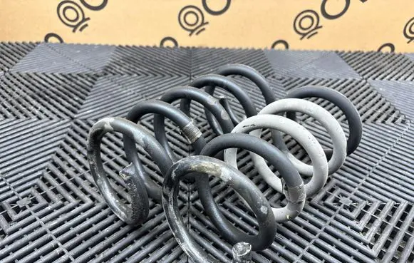 Porsche Panamera (970) Rear coil spring