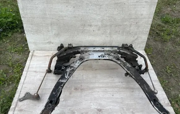 BMW 5 E60 E61 Front subframe