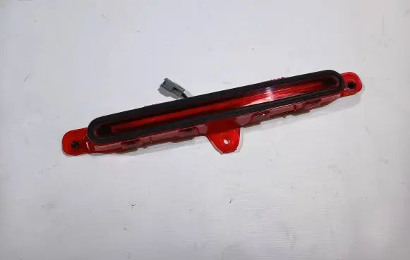 Ford Mustang V Third/center stoplight