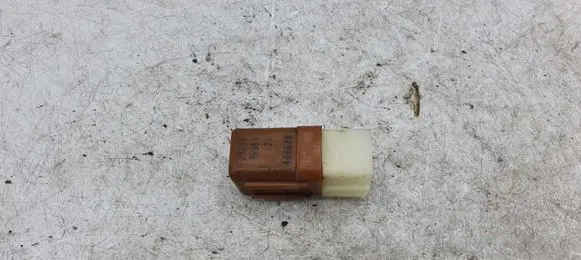 Nissan X-Trail T30 Other relay 2523079964 406078