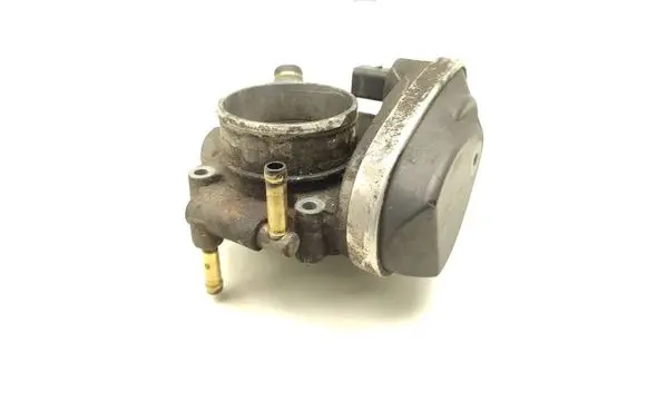 Opel Astra H Electric throttle body valve 55353801 A2C53082075