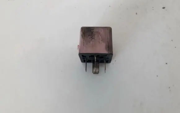 BMW 5 E39 Other relay 836526 0338019168