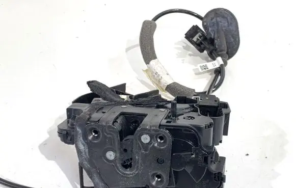 Renault Talisman Rear door lock 16943028