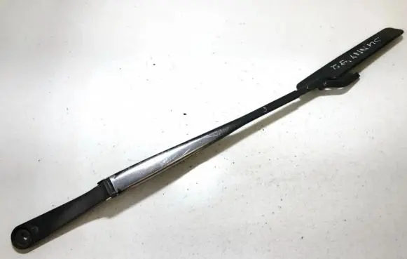 Nissan Sunny Front wiper blade arm