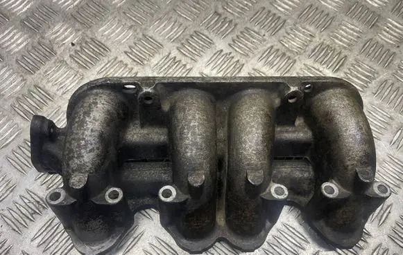 Volkswagen Golf IV Intake manifold 038129714
