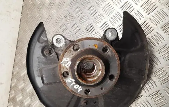Volvo XC40 Front wheel hub 32221857