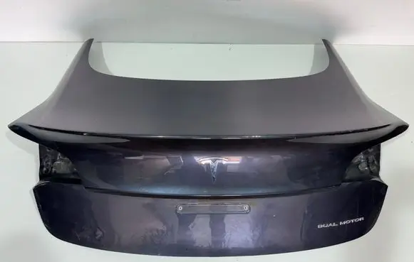 Tesla Model 3 Tailgate/trunk/boot lid