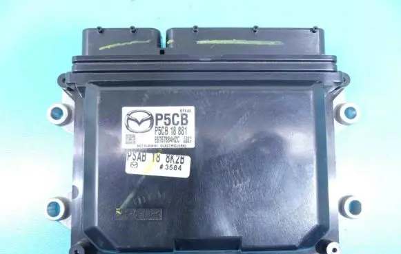 Mazda 3 III Engine control unit/module ECU P5CB18881 IMPRK1296951