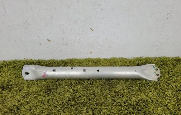 Tesla Model S Front strut bar 1007924