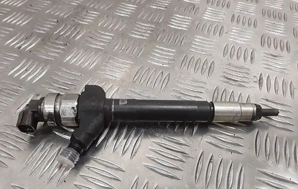 Fuel injector