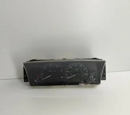 Land Rover Discovery Speedometer (instrument cluster) YAC114011