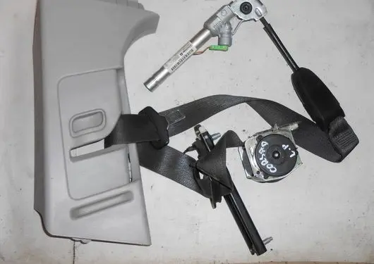 Opel Corsa D Front seatbelt 13290224