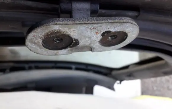 Fiat Bravo - Brava Tailgate/trunk/boot hinge