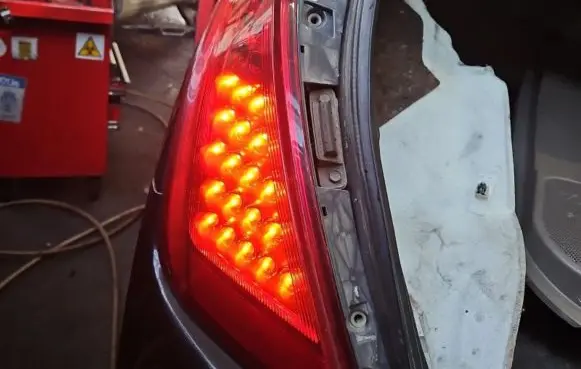 Nissan Murano Z50 Rear/tail lights 220-63841 IMPRK1395811