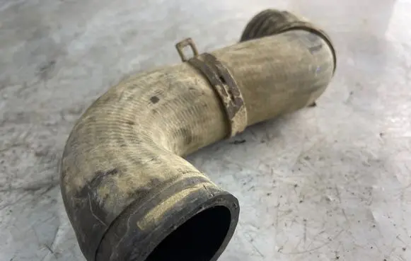 Volkswagen Golf IV Intercooler hose/pipe
