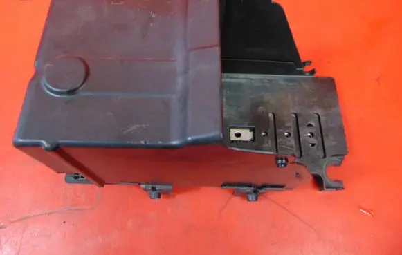 Ford Mondeo MK IV Battery box tray 6G9110723A