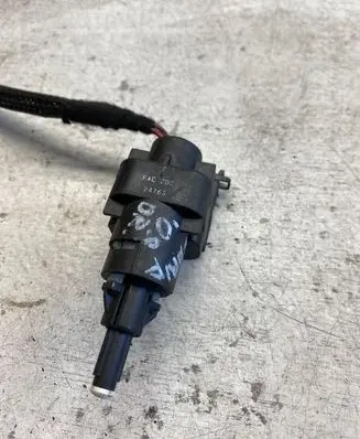 Skoda Fabia Mk2 (5J) Brake pedal sensor switch
