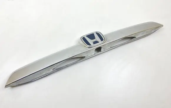 Honda CR-V Trunk door license plate light bar 74890SWWE012 74890SWWE112