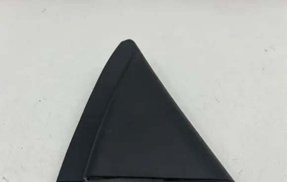 Toyota Yaris XP210 Other rear door trim element 67674K0020