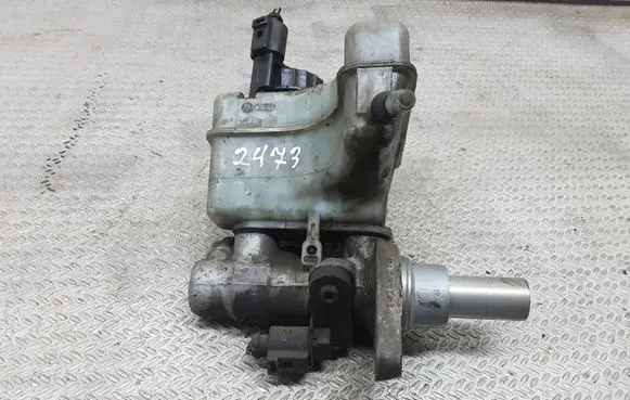 Volkswagen PASSAT B6 Master brake cylinder
