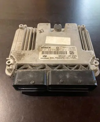 Hyundai ix35 Engine control unit/module 391012F255 0281016676 1039S45558