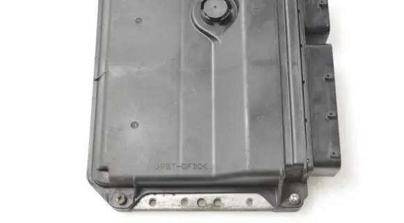 Toyota Auris 150 Engine control unit/module 8966102W60