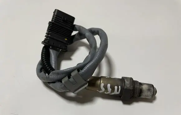 BMW X3 F25 Lambda probe sensor 7589475