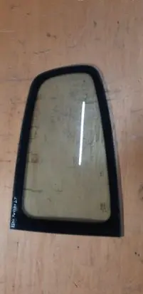 Renault Twingo II Rear side window 2008R