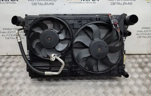 Volkswagen PASSAT B7 Radiator set 5K0121253B 3C0145805AN 3C0820411F