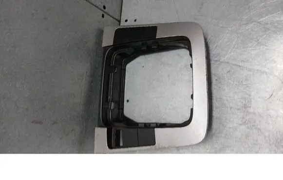 Volkswagen PASSAT B6 Front door window/glass frame 