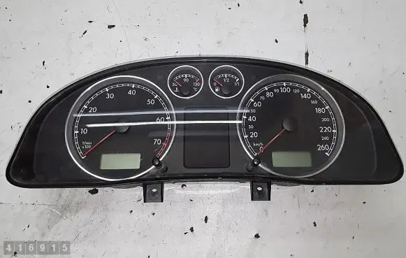 Volkswagen PASSAT B5.5 Speedometer (instrument cluster) 110080136