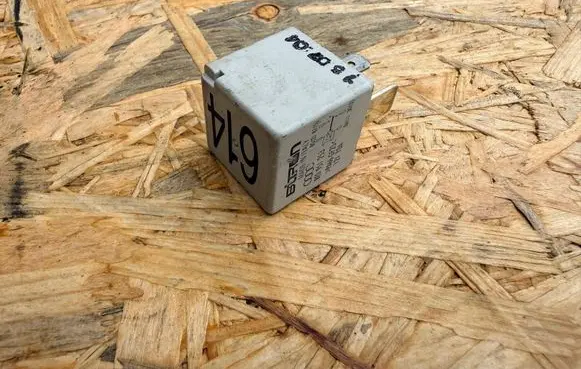 Audi A4 S4 B7 8E 8H Other relay 8E0951253