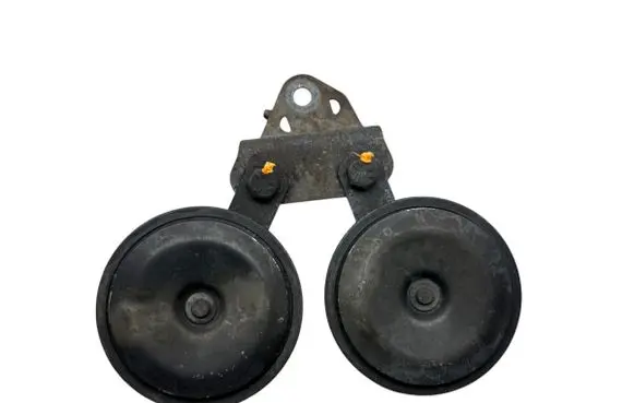 Toyota Avensis T270 Horn signal 8650005010