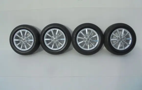 Audi Q3 8U R17 alloy rim 8U0601025S