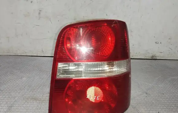 Volkswagen Touran I Rear/tail lights