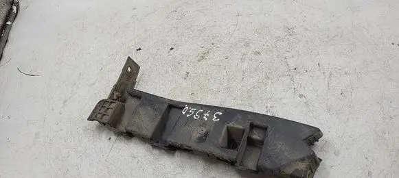 Seat Leon (1P) Rear bumper mounting bracket 