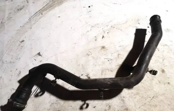 Audi Q7 4L Intercooler hose/pipe 7l6145795s 7l6145770m