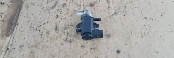Volkswagen PASSAT B5.5 Turbo solenoid valve 1J0906627A 04T020 72290325