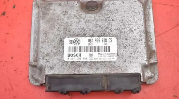 Volkswagen Golf IV Engine control unit/module ECU 06A906018CS