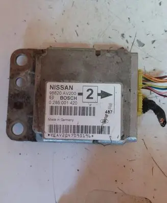 Nissan Primera Airbag control unit/module 98820AX200 0285001420