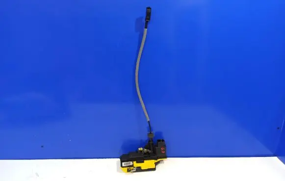 Volvo XC90 Rear door lock 30699756